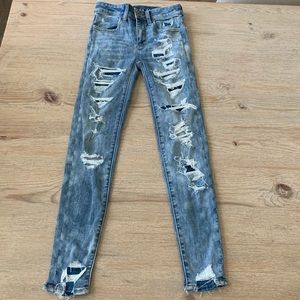 American Eagle Denim Ripped Jean Perfect Condition